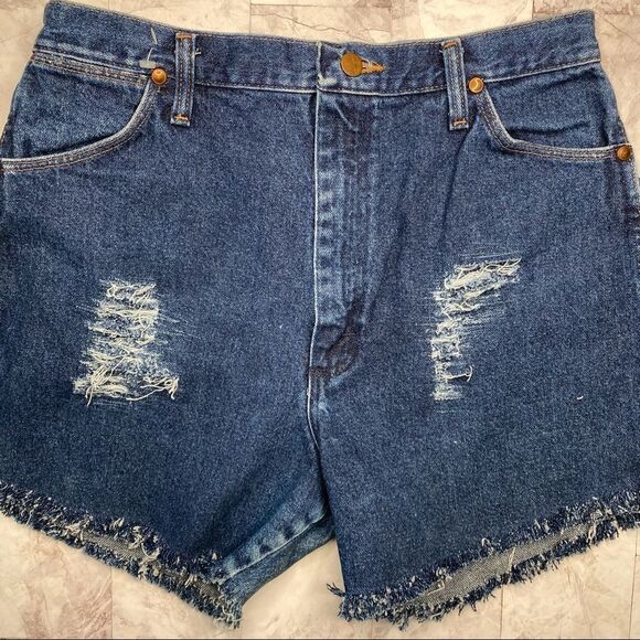 WRANGLER Jeans Blue High Waist Denim Cut Off Shorts - Size 32 - Picture 2 of 7